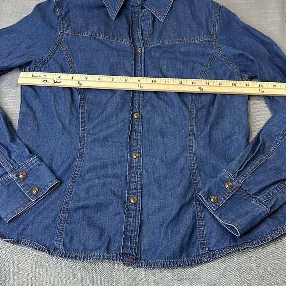 Pendleton Shirt Womens Petite Medium Denim Blue Jean Pearl Snap Button Down - Picture 12 of 12